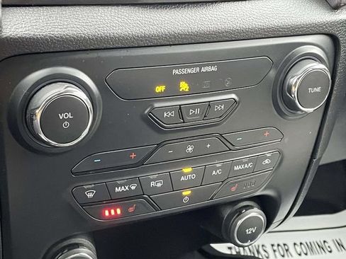 Certified 2019 Ford Ranger Lariat w/ Equipment Group 501A Mid image 30