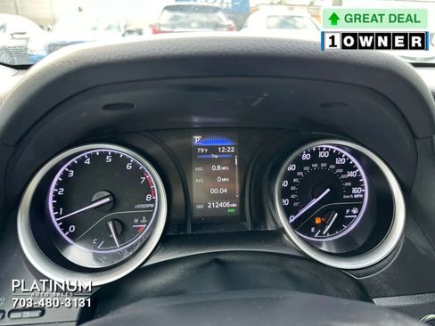 Used 2021 Toyota Camry LE w/ Convenience Package FWD image 11