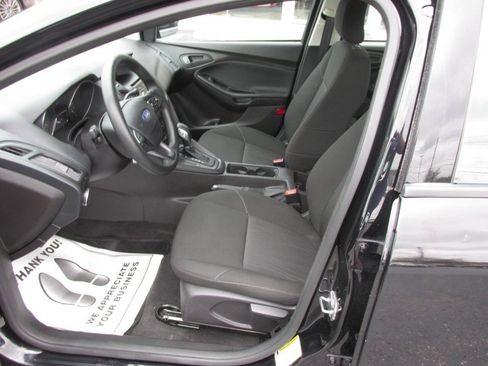 Used 2016 Ford Focus S FWD image 5