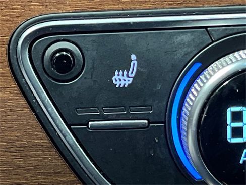 Used 2020 Audi A4 2.0T Premium w/ Convenience Package image 26