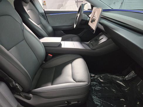 Used 2025 Tesla Model 3 Long Range RWD image 3