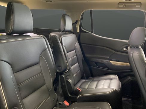 Used 2019 GMC Acadia Denali w/ Technology Package AWD/4WD image 25