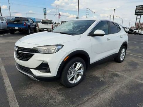 Used 2023 Buick Encore GX Preferred w/ Cold Weather Comfort Package AWD/4WD image 4