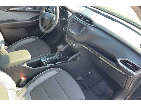 Used 2023 Chevrolet TrailBlazer LT image 19