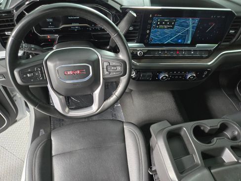 Used 2025 GMC Sierra 1500 SLT RWD image 13