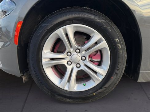 Used 2023 Dodge Charger SXT image 9