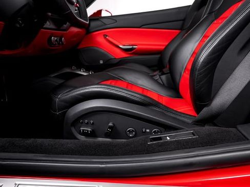 Certified 2017 Ferrari 488 Spider RWD image 33
