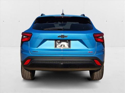 New 2026 Chevrolet Trax RS w/ Driver Confidence Package image 8