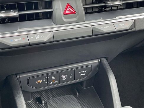 New 2025 Kia K4 GT-Line w/ GT-Line Premium Package image 34