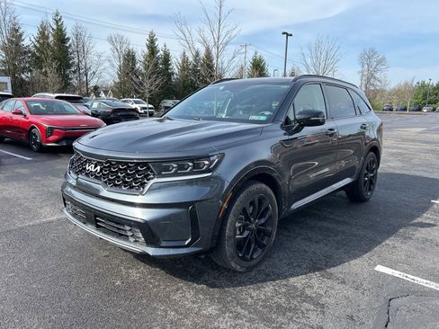 Certified 2022 Kia Sorento SX image 3