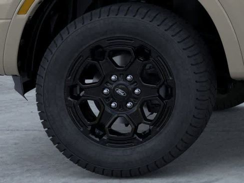 New 2025 Ford Ranger XLT w/ Equipment Group 301A High image 19