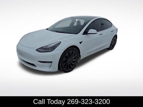 Used 2022 Tesla Model 3 Performance image 2