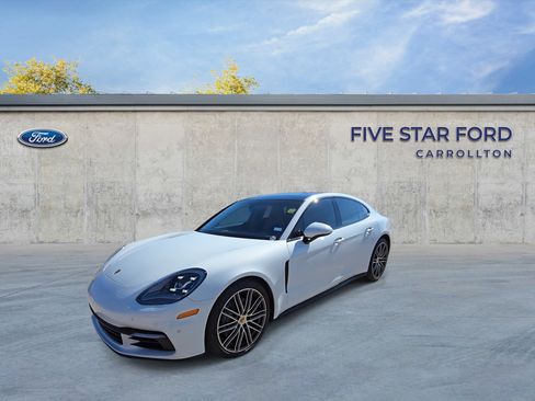 Used 2018 Porsche Panamera 4S image 4