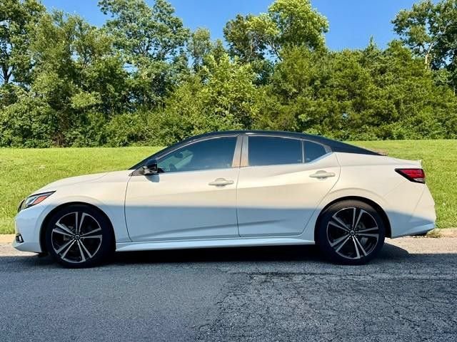 Used 2023 Nissan Sentra SR w/ SR Premium Package FWD image 2