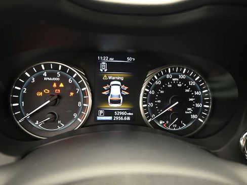 Used 2022 INFINITI Q50 Sensory image 16