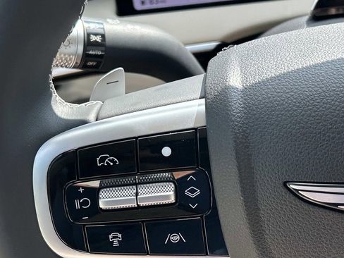 New 2026 Genesis GV70 2.5T image 28