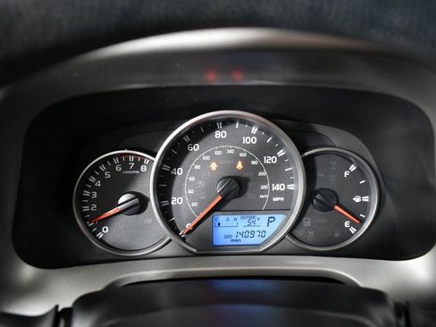 Used 2016 Toyota RAV4 LE image 29