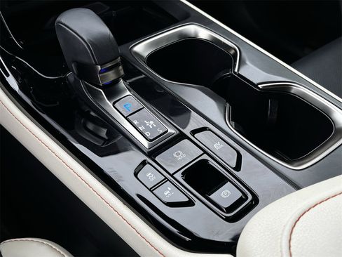 Used 2024 Lexus NX 300h AWD w/ Luxury Package image 17