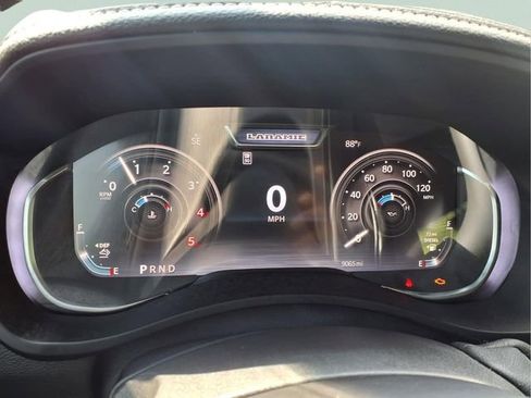 Used 2025 RAM 2500 Laramie w/ Night Edition AWD/4WD image 20