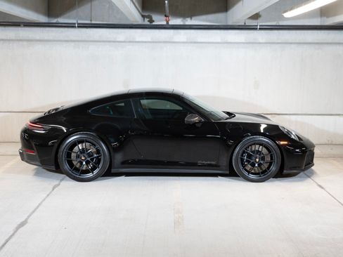 Used 2026 Porsche 911 Carrera 4 GTS AWD/4WD image 8