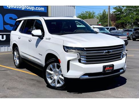 Used 2024 Chevrolet Tahoe High Country w/ Advanced Technology Package AWD/4WD image 2