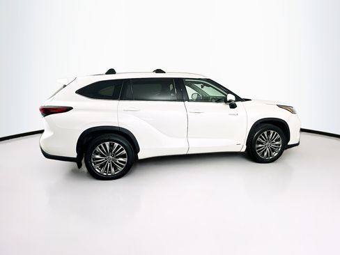 Used 2020 Toyota Highlander Platinum AWD/4WD image 10