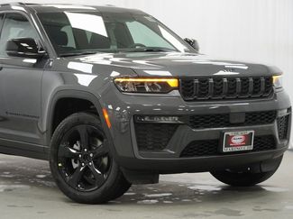 New 2026 Jeep Grand Cherokee Limited w/ Limited Altitude Package video 3