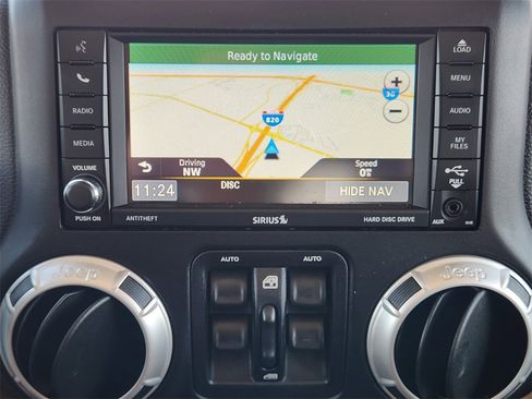 Used 2017 Jeep Wrangler Unlimited Sahara w/ Connectivity Group image 18