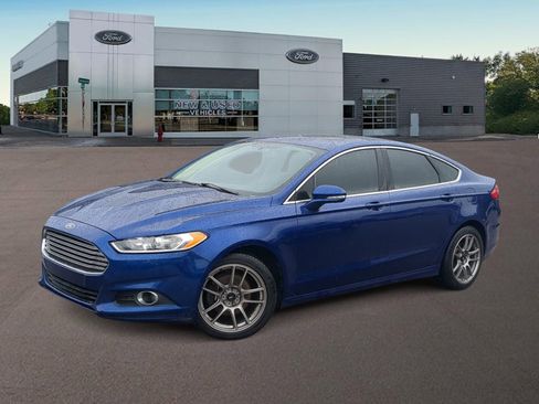 Used 2015 Ford Fusion SE w/ Equipment Group 202A image 1