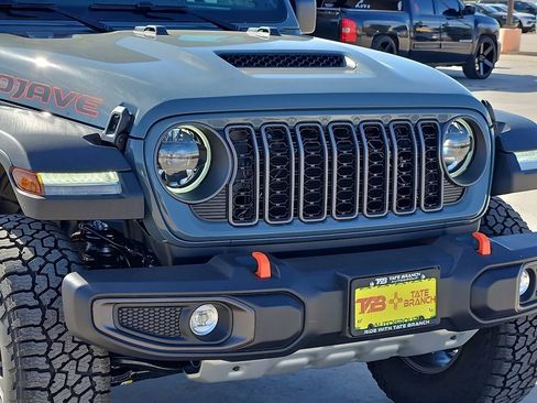 New 2026 Jeep Gladiator Mojave AWD/4WD image 7