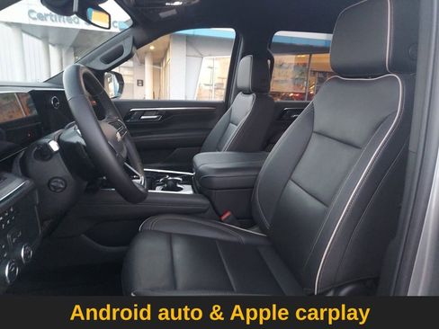 Used 2025 Chevrolet Suburban Premier image 12