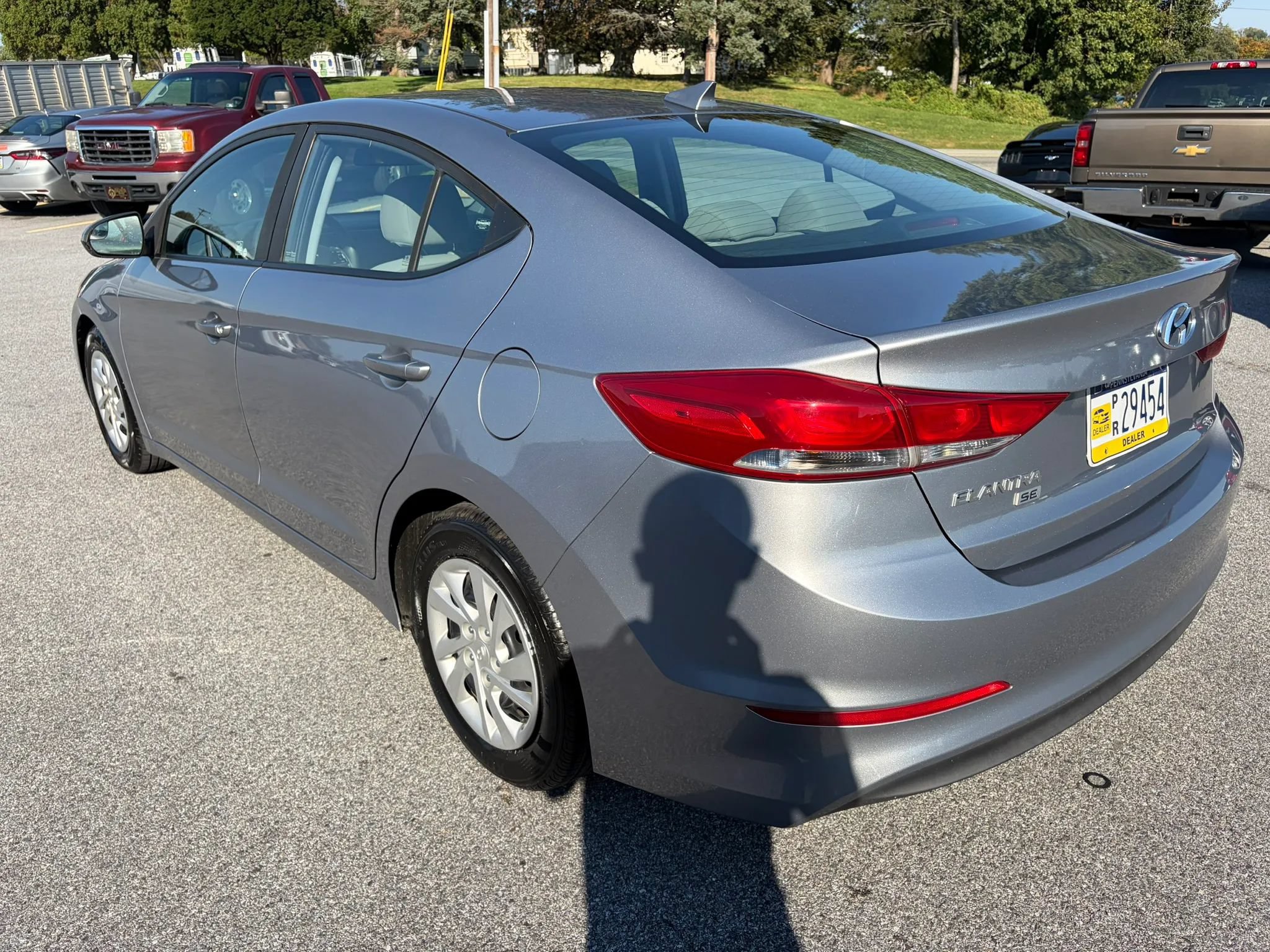 Used 2017 Hyundai Elantra SE FWD image 16