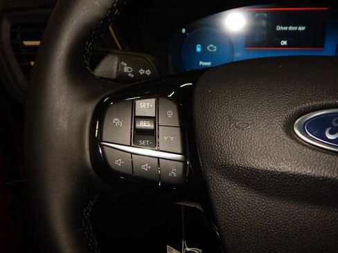 New 2025 Ford Escape SE FWD image 27