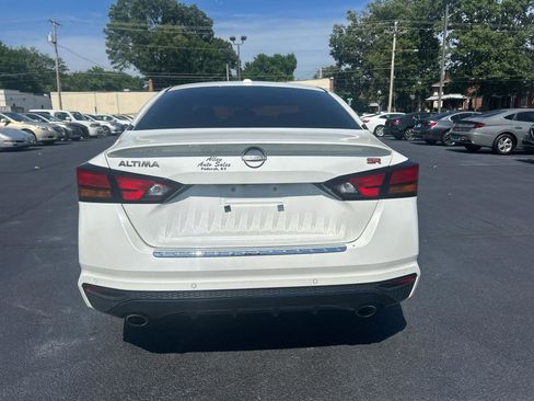 Used 2023 Nissan Altima 2.5 SR FWD image 6