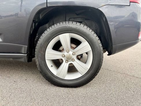Used 2014 Jeep Compass Latitude AWD/4WD image 35