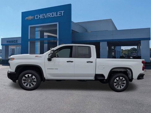 New 2026 Chevrolet Silverado 2500 Custom w/ Custom Value Package AWD/4WD image 7