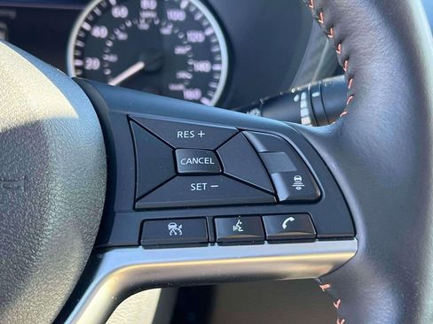 Certified 2025 Nissan Sentra SR w/ SR Premium Package image 24