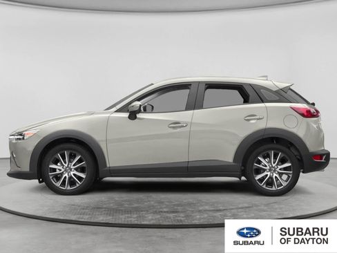 Used 2017 MAZDA CX-3 Touring FWD image 3