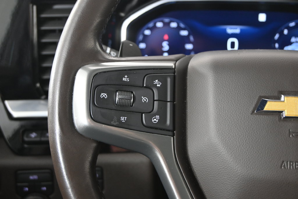 Used 2022 Chevrolet Silverado 1500 LTZ w/ LTZ Premium Package AWD/4WD image 35