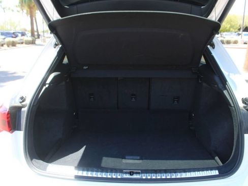 Used 2025 Audi Q3 2.0T Premium AWD/4WD image 5