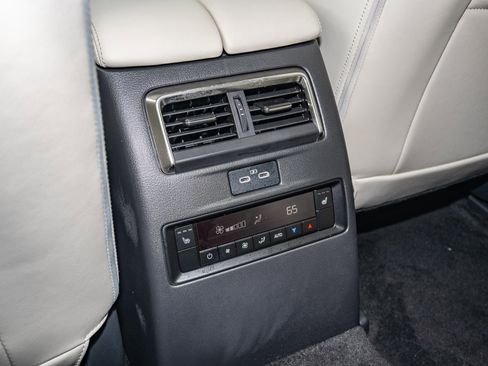 Used 2025 MAZDA CX-90 3.3 Turbo w/ Premium Plus Pkg image 19