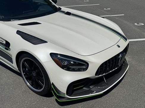 Used 2020 Mercedes-Benz AMG GT R image 16
