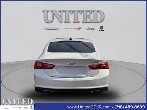 Used 2017 Chevrolet Malibu Premier w/ Premier Sun and Wheel Package image 4