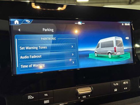 Used 2025 Mercedes-Benz Sprinter 2500 image 33