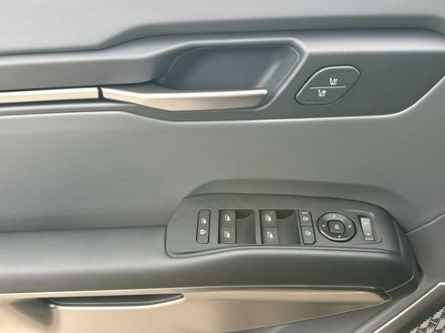 New 2026 Kia EV9 Light image 11