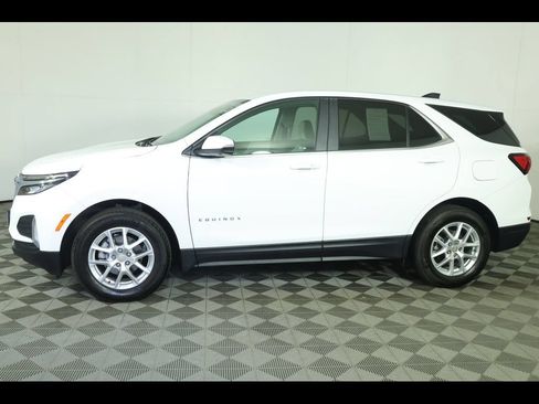 Used 2024 Chevrolet Equinox LT FWD image 15