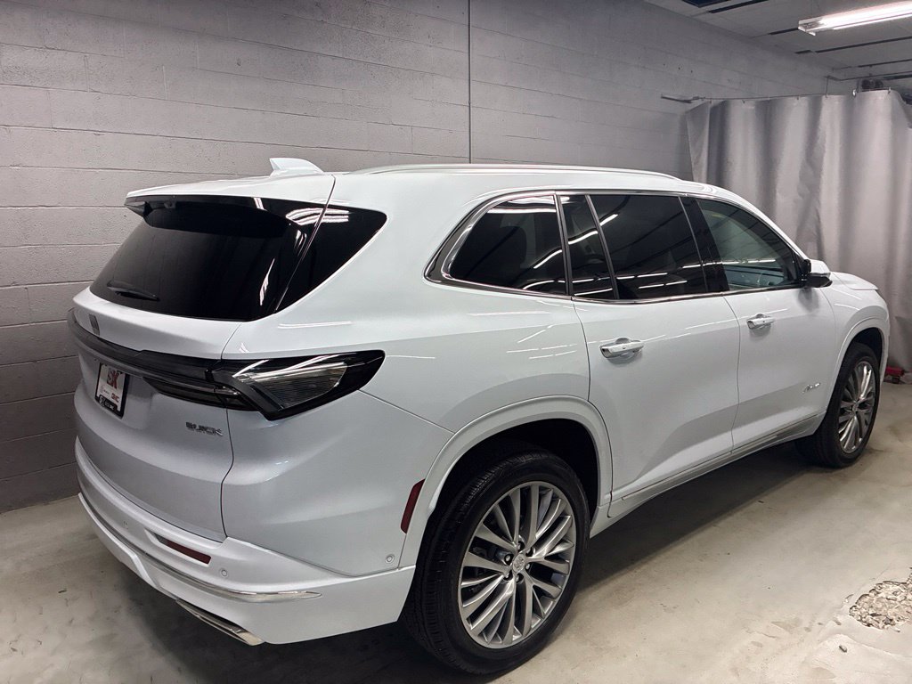 Used 2026 Buick Enclave Avenir w/ Super Cruise Package AWD/4WD image 2
