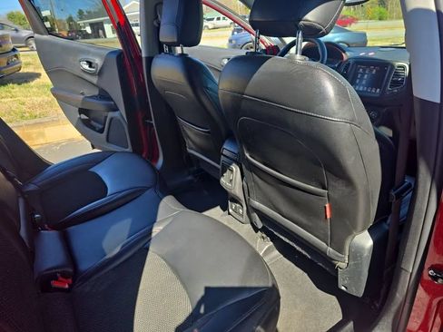 Used 2019 Jeep Compass Trailhawk AWD/4WD image 17