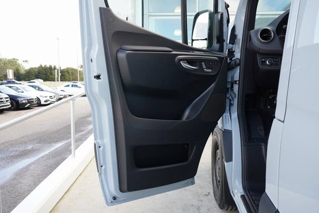 New 2026 Mercedes-Benz Sprinter 2500 image 18