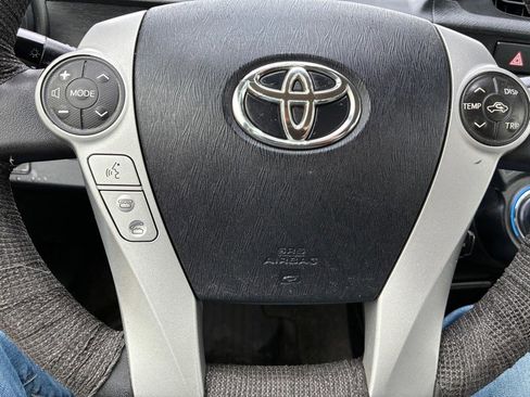 Used 2014 Toyota Prius C image 8